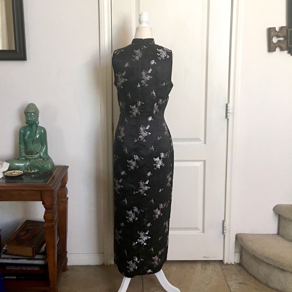 Robbie Bee Asian Inspired Dress - Picture 2 of 8